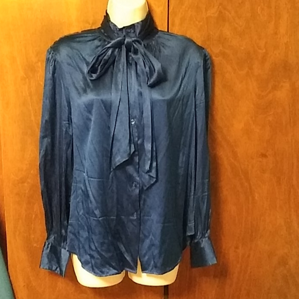 NWOT SUTTON STUDIO SILK ROYAL BLUE BLOUSE